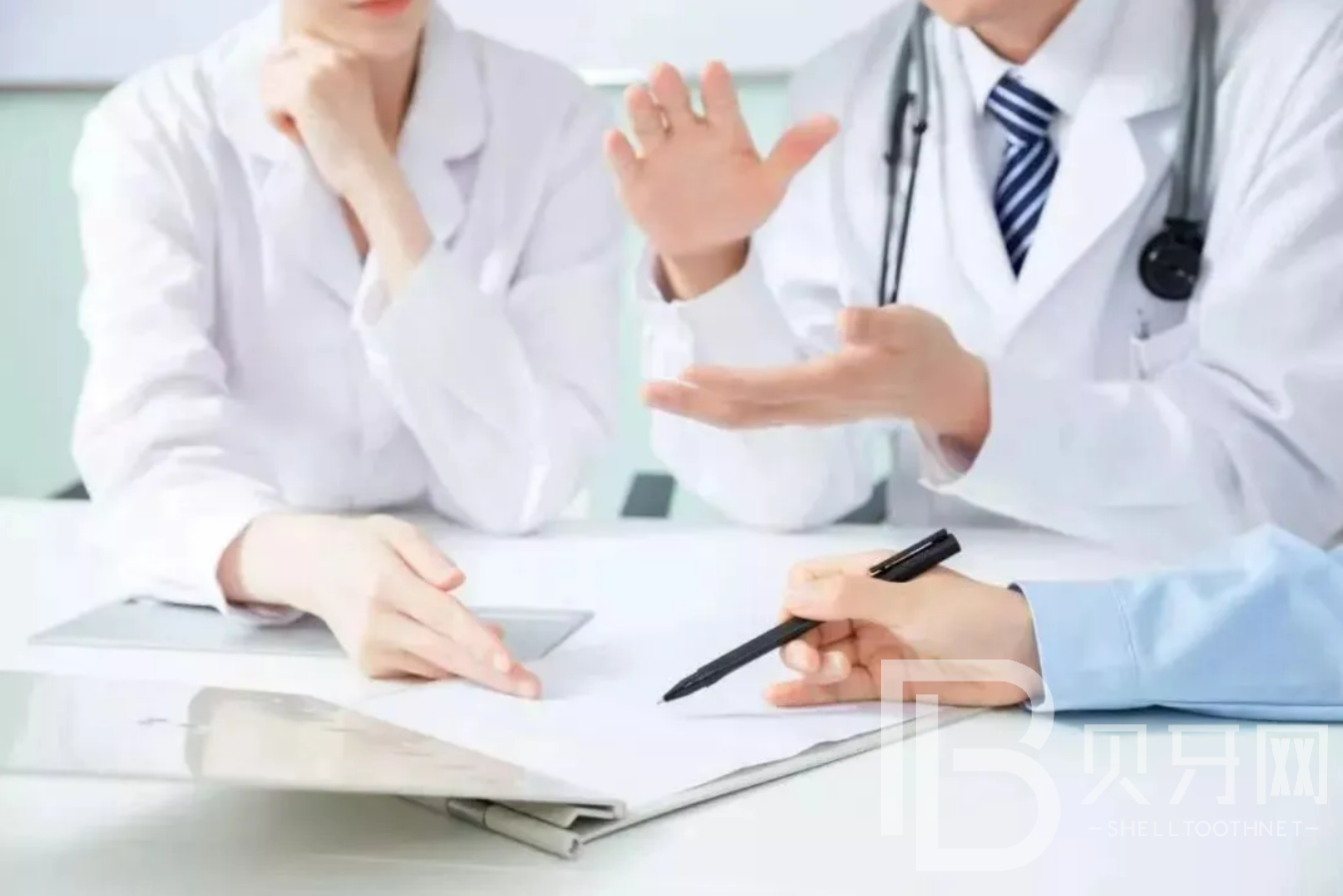 種植牙能使用多長時(shí)間？如何長期健康“長”在口腔？