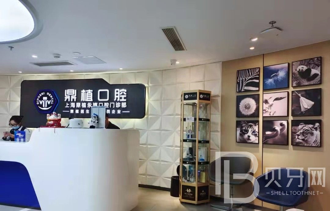 醫(yī)生小姐姐很認(rèn)真