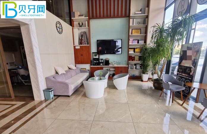 威海越雅口腔收費(fèi)標(biāo)準(zhǔn)價格表貴嗎