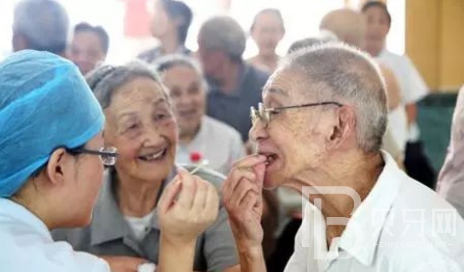 北京冠美口腔老年人能做種植牙