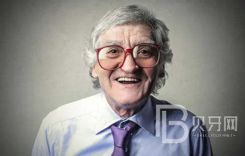 深圳和貝口腔55歲能種植牙