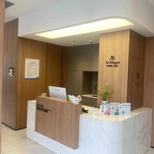 太原種牙一顆多少錢！太原美客博仕口腔種植牙價(jià)格表，國(guó)產(chǎn)拜阿蒙種植牙：2357元起/顆！