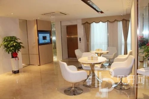 深圳牙周炎治療十大最佳私立口腔醫(yī)院，深圳奧柔口腔診所實(shí)力得到認(rèn)可！