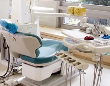 溫州董阮隆口腔