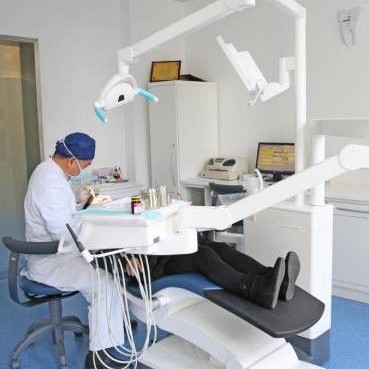 衢州門牙種植牙價格！衢州牙菲特口腔種牙超劃算，美國杰美Zimmer種植體：7308元起/顆！