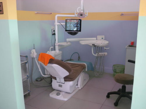 金華種牙齒多少錢一顆！金華詹娟口腔診所種植牙價(jià)目表已更新，德國ABT種植牙：7039元起/顆！